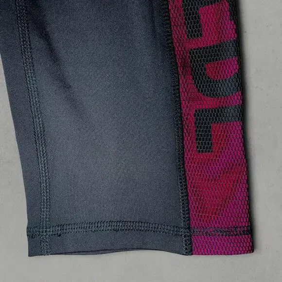 BEBE SPORT HIGH RISE CROP CAPRI ATHLETIC GYM LEGGINGS  PINK BLACK PANTS - L - Picture 3 of 7
